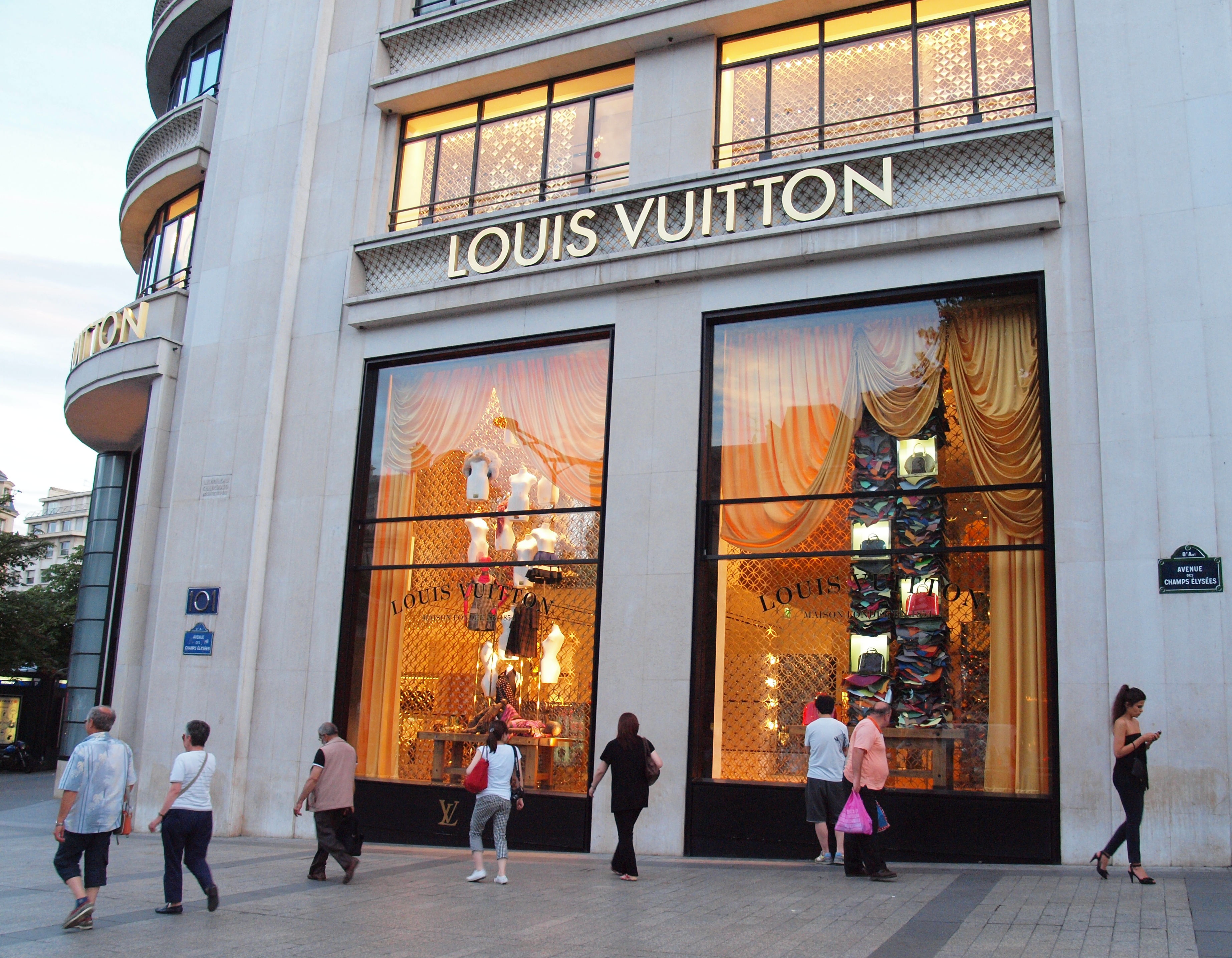 LOUIS VUITTON, première marque française au monde | Intensive web IEJ